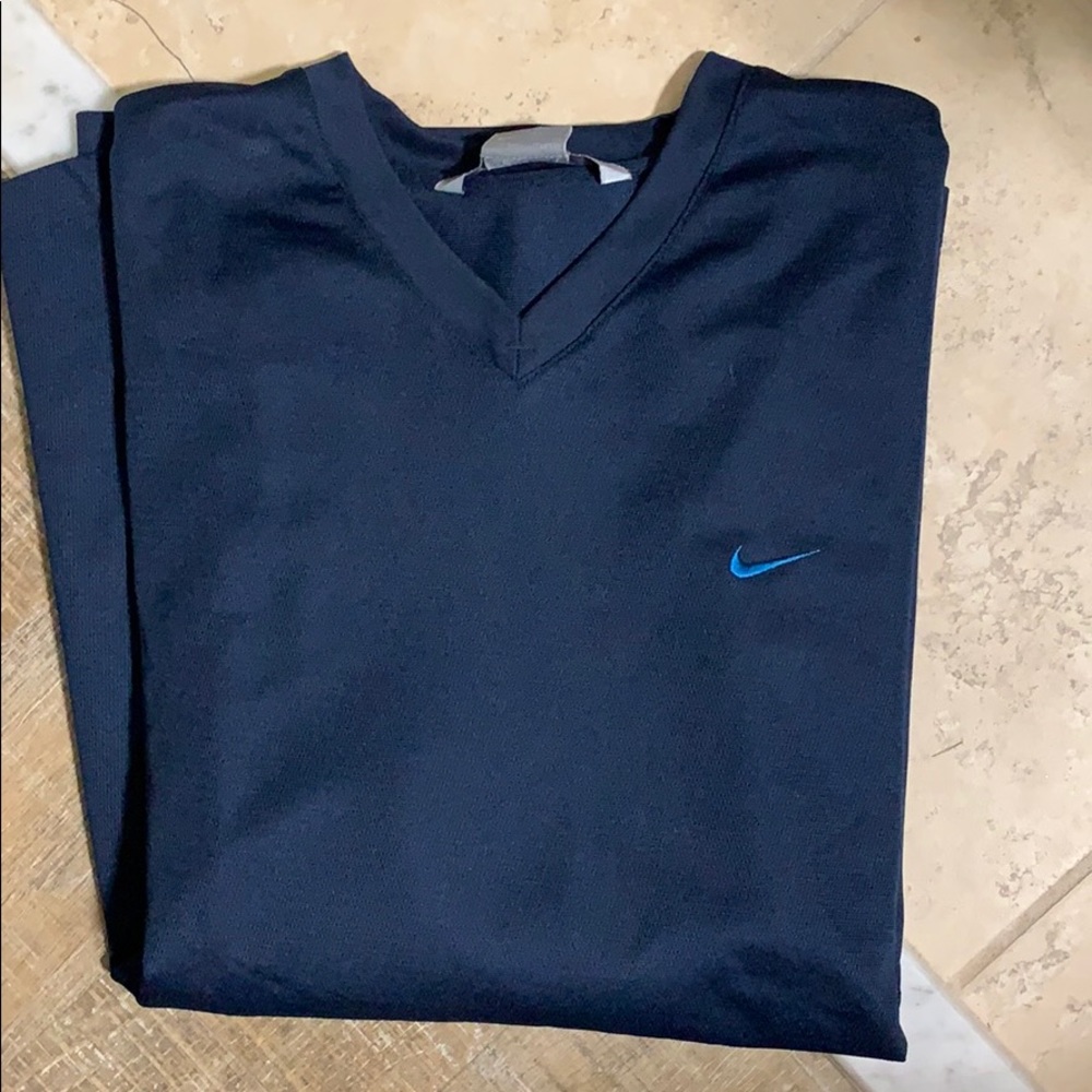 Nike men’s long sleeve shirt